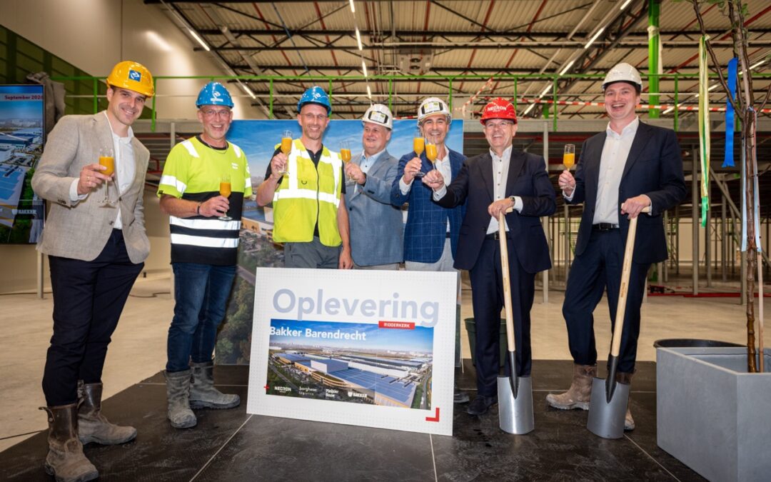 Green Logistics Warehouse op Dutch Fresh Port opgeleverd